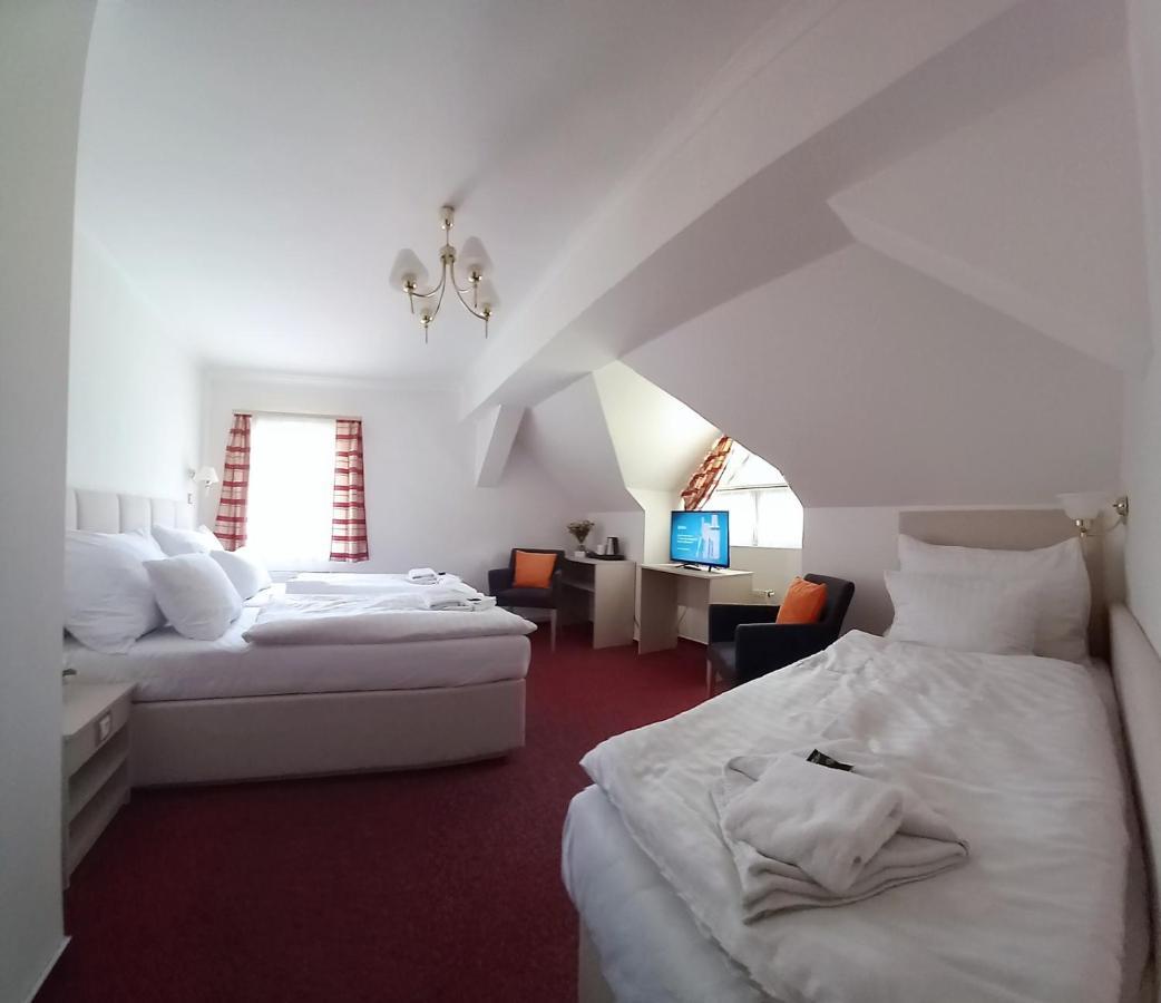Hotel Hradec Spindleruv Mlyn Exterior photo