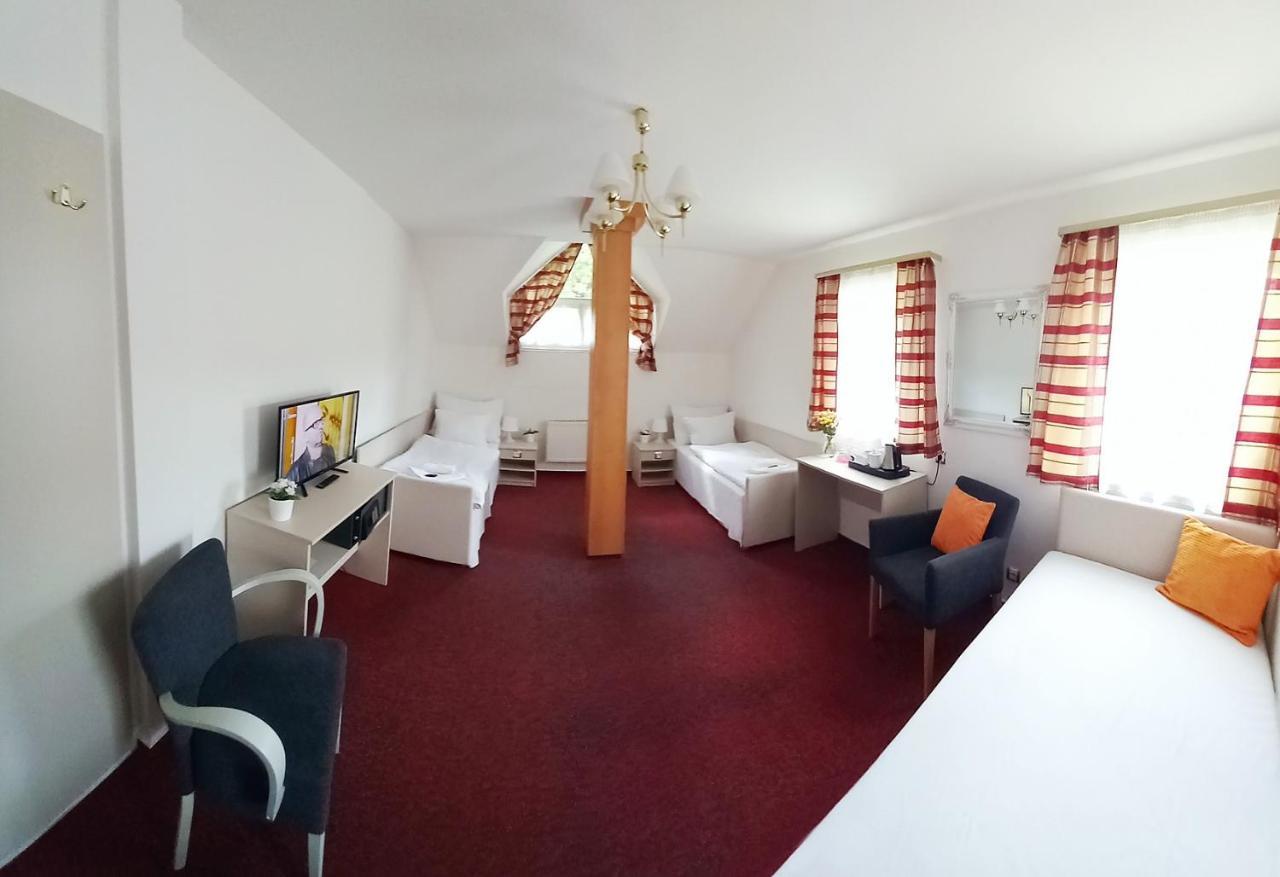 Hotel Hradec Spindleruv Mlyn Exterior photo