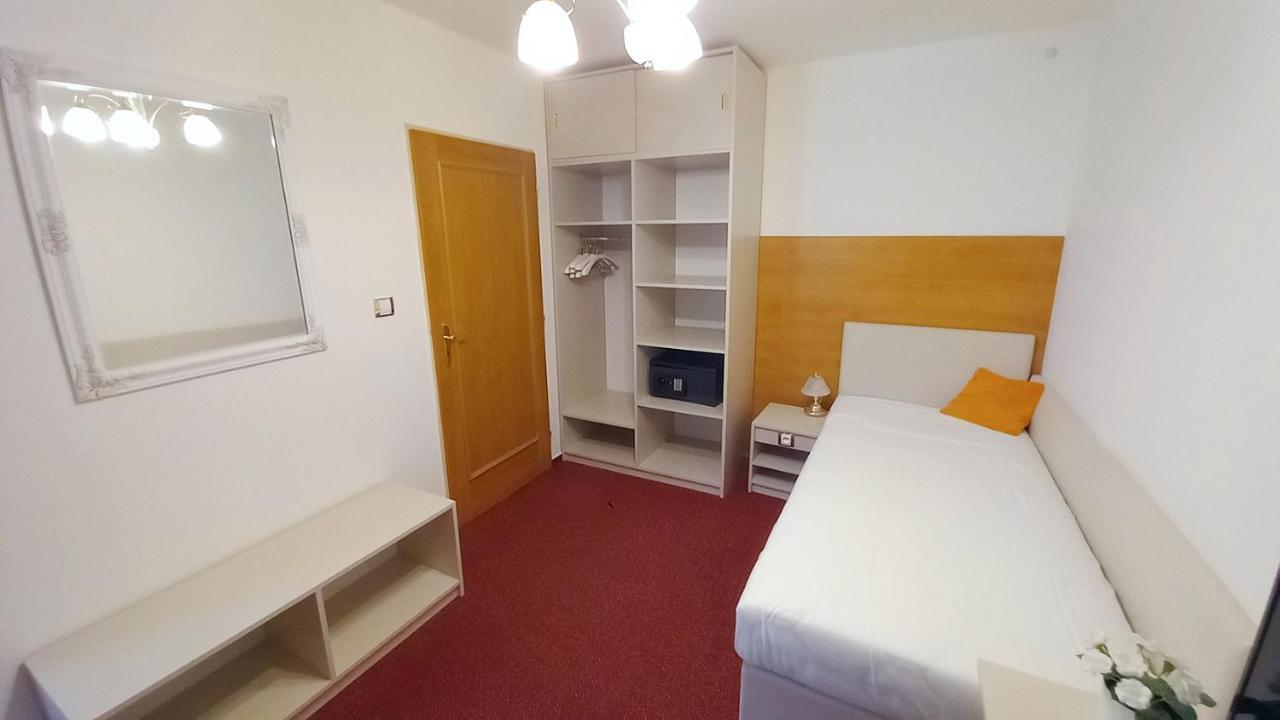 Hotel Hradec Spindleruv Mlyn Exterior photo