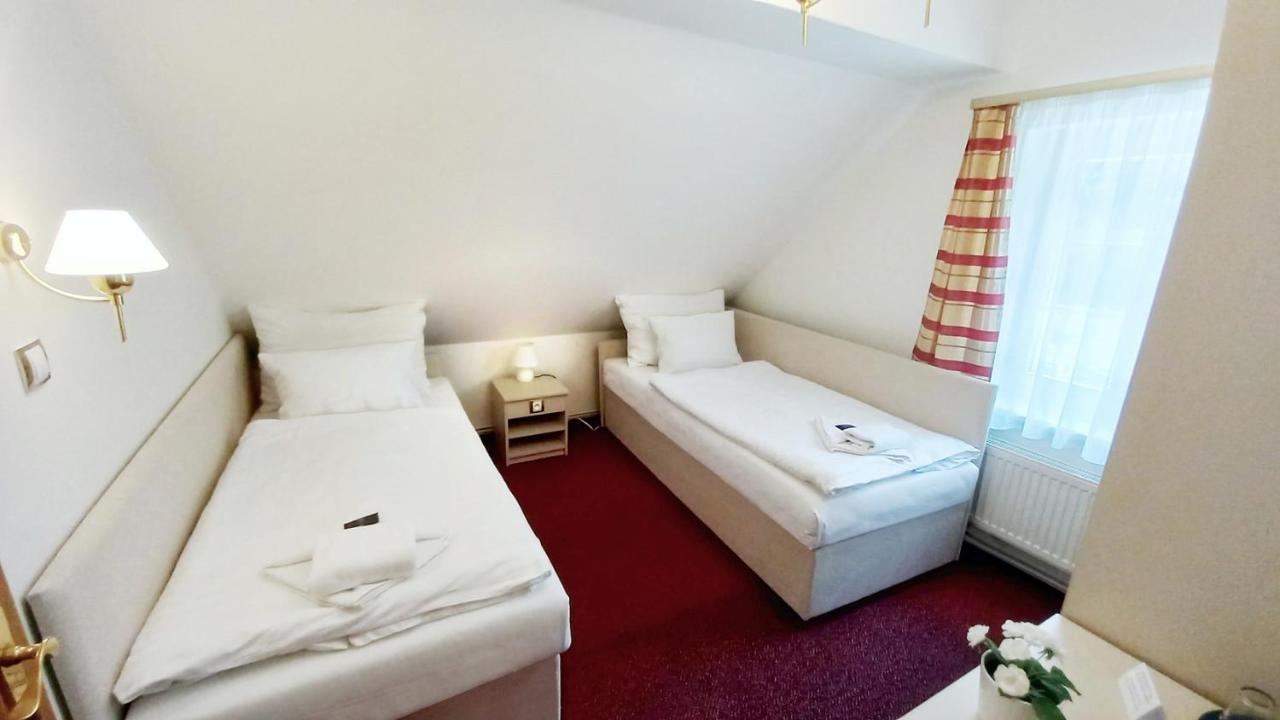 Hotel Hradec Spindleruv Mlyn Exterior photo