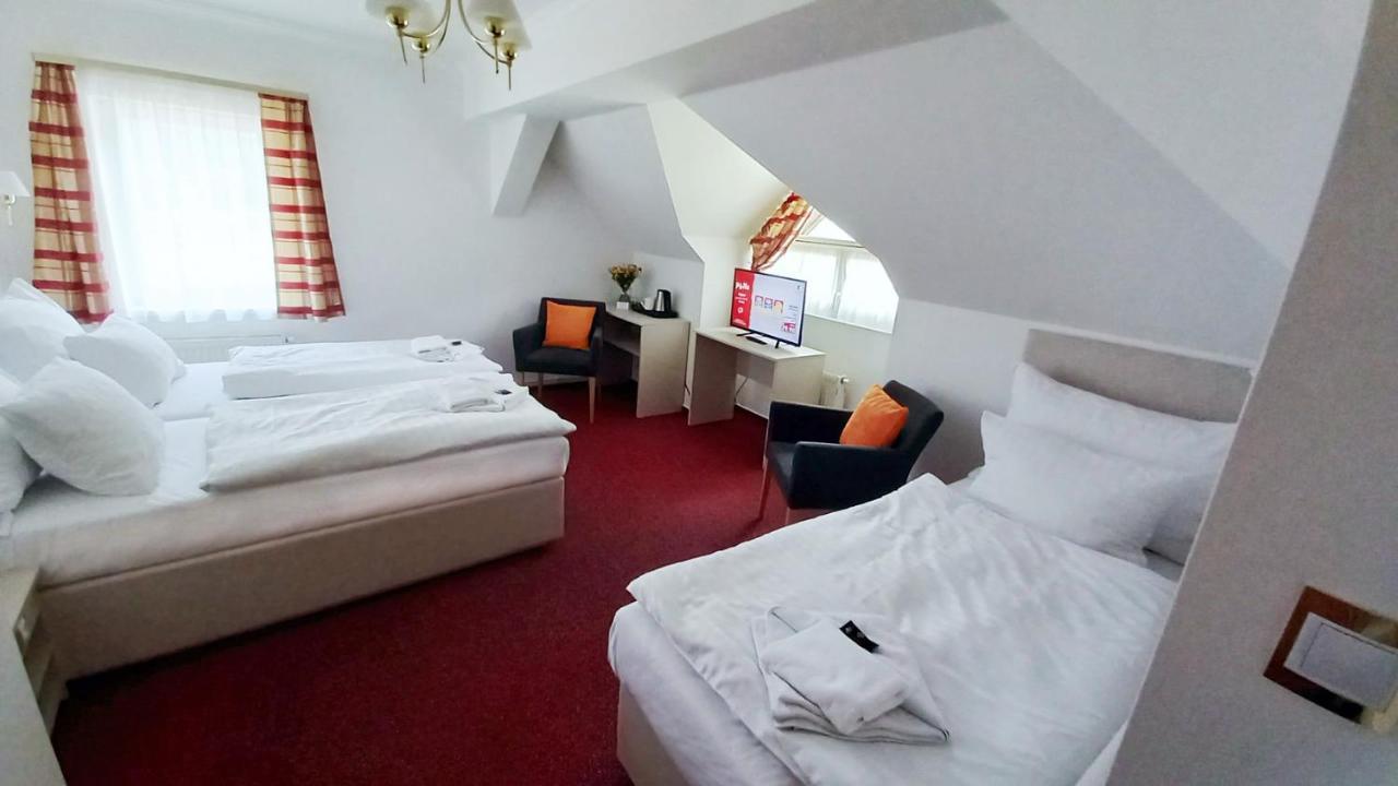 Hotel Hradec Spindleruv Mlyn Exterior photo